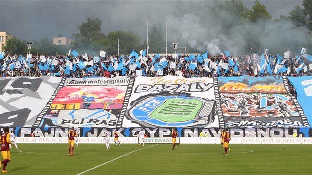 CHOREOGRAFIE. Posledn zpas na ostravskch Bazalech, Bank remizoval s Duklou 1:1.