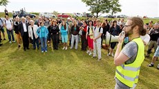 Souástí festivalu bude tradiní pou, kdy symbolicky z Pohoelic do Brna pijdou jak potomci vyhnaných nmecky mluvících obyvatel, tak i idovských továrnických rodin. Fotografie zachycuje pou poádanou v roce 2015.