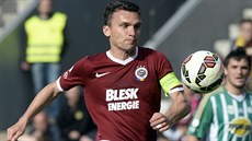 Sparťanský útočník David Lafata v duelu s Bohemians, v němž vstřelil 20. gól... Sparťanský útočník David Lafata v duelu s Bohemians, v němž vstřelil 20. gól...