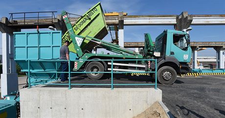 V Olomouci-Chválkovicích oteveli pekladit odpad ped transportem do...