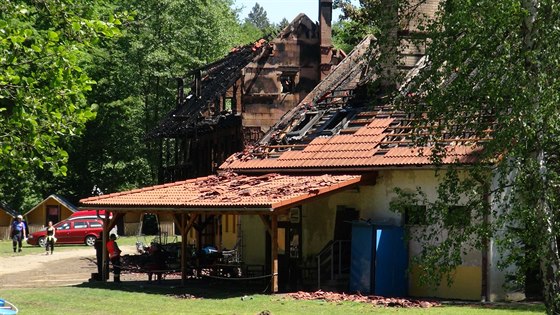 Pi rozsáhlém poáru rekreaního objektu v Drhlenách na Mladoboleslavsku...