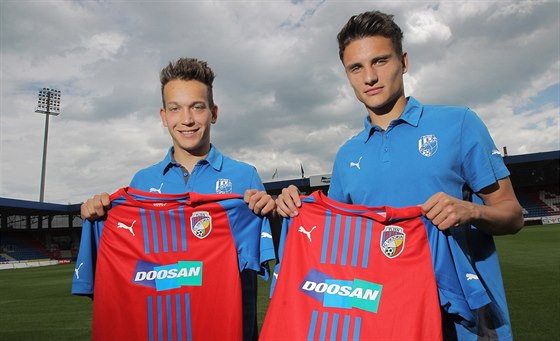 Ale Matj (vpravo) a Jan Suchan coby posily fotbalové Plzn.
