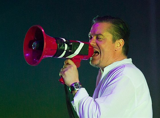 Faith No More vystoupili 5.6. na festivalu Rock for People v Hradci Králové.