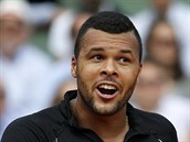 Francouzsk tenista Jo-Wilfried Tsonga se raduje ve tvrtfinle Roland Garros.