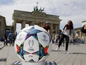 UEFA pedstavila oficiln m pro finle Ligy mistr 2015.