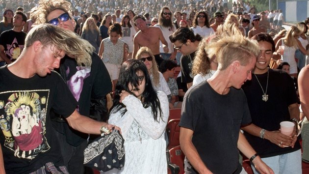 Fanouci alternativnho rocku na festivalu Lollapalooza v Kalifornii (1991)