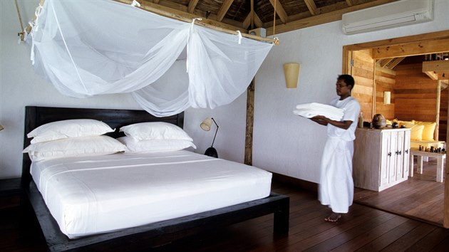 Hotelem roku 2015 byl zvolen resort Gili Lankanfushi na Maledivch.