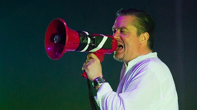 Faith No More vystoupili 5.6. na festivalu Rock for People v Hradci Krlov.