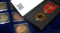 Bývalí elitní vojáci zaali vydávat pamtní mince, medaile a odznaky, které...