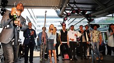 Slavnostní otevření nového studia TV Óčko (Praha, 9. června 2015) Slavnostní otevření nového studia TV Óčko (Praha, 9. června 2015)