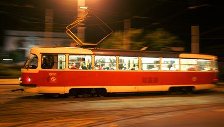 S koncem prázdnin se kadoron mní i jízdní ády. Letoní zmny pinesou vylepení hlavn u noních spoj.