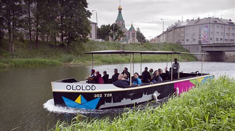 Novinkou turistické sezony 2015 jsou v Olomouci vyhlídkové plavby po ece...