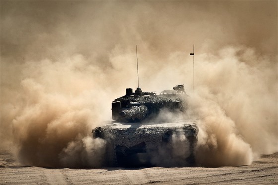 Tank Leopard 2 polské armády bhem cviení hrotových sil NATO Nobel Jump