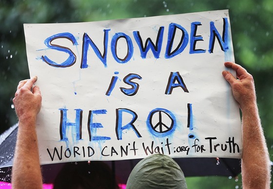 Edwarda Snowdena podporovaly po celém svt miliony lidí.