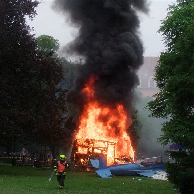 Mayday - pedstavení Divadla Vosto5 na Karlov námstí. Simulace startu...