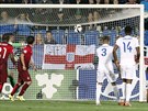 GÓL Portugalský záloník Joao Mário (vpravo) stílí gól Anglii v utkání...