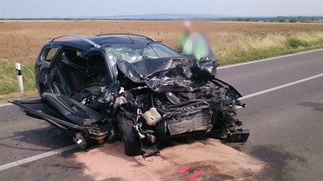 Dopravn nehoda mezi Hruovany nad Jeviovkou a Hrabticemi. (13. ervna 2015)