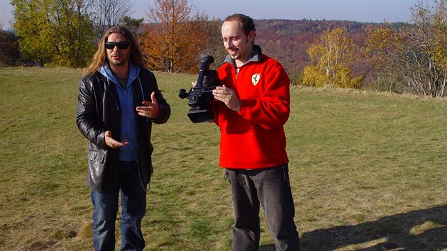 Filma Martin Studeck pi naten klipu s Petrem Kolem