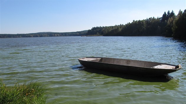 Hoej Padrsk rybnk, jeden z nejoblbenjch cl  v Brdech.