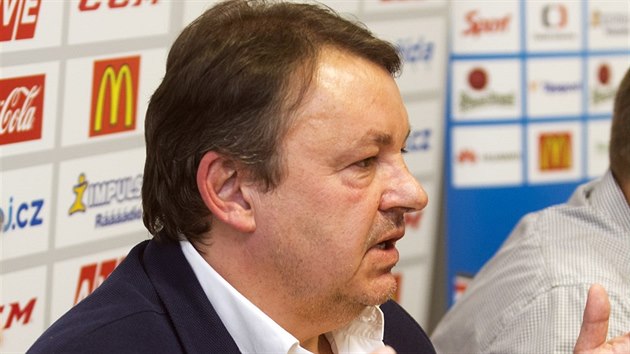 Prezident hokejového svazu Tomáš Král na tiskové konferenci.