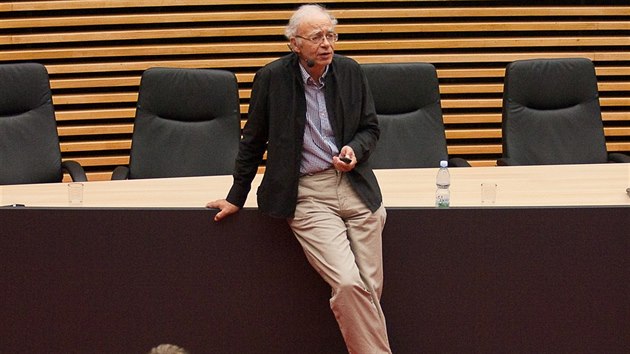 Kontroverzn australsk filozof a profesor bioetiky Peter Singer poprv pednel v esku a to na Univerzit Palackho v Olomouci.