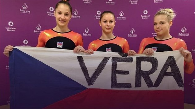 esk gymnastky Petra Fialov, Veronika Cenkov a Anna-Mria Knyai podpoily nemocnou Vru slavskou.