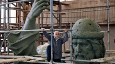 Socha knížete Vladimíra I. je dílem sochaře Salavata Ščerbakova (10. června... Socha knížete Vladimíra I. je dílem sochaře Salavata Ščerbakova (10. června...