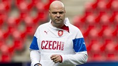 Trenér eské fotbalové reprezentace do 21 let Jakub Dovalil.