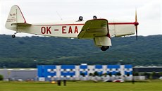 Letoun Be-50 Beta Minor při svém prvním oficiálním letu na letišti v Mladé... Letoun Be-50 Beta Minor při svém prvním oficiálním letu na letišti v Mladé...