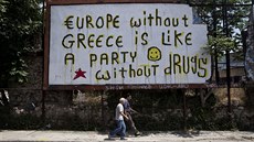 „Eurozóna bez Řecka je jako večírek bez drog,“ hlásá poutač v Aténách. „Eurozóna bez Řecka je jako večírek bez drog,“ hlásá poutač v Aténách.