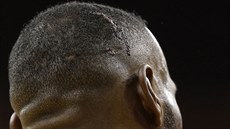 Rána na hlav LeBrona Jamese ve tvrtém finále NBA.