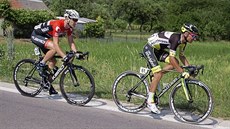 Cyklista hradecké stáje Whirlpool Author Pawel Cieslik (vpravo) v předposlední... Cyklista hradecké stáje Whirlpool Author Pawel Cieslik (vpravo) v předposlední...