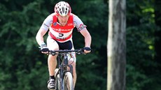 Momentka z MČR v biatlonu na horských kolech v jabloneckých Břízkách, na snímku... Momentka z MČR v biatlonu na horských kolech v jabloneckých Břízkách, na snímku...