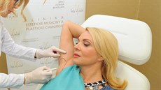 Hereka Zdena Studenková si nechala napíchat botox, aby se zbavila pocení.