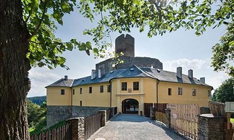 Svojanov, jeden z nejstarích eských královských hrad, bývá nazýván vilou...