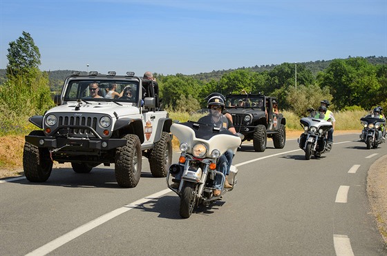 Jeep & Harley Days se letos uskutenily v St.Tropez.