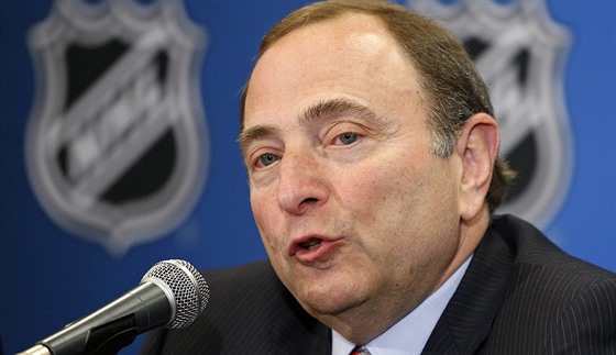 Komisioná NHL Gary Bettman