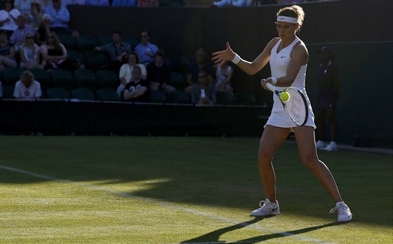 Lucie afáová se potetí v kariée dostala na Wimbledonu do 3. kola.
