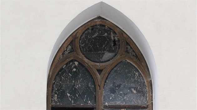 Novogotick kostel sv. Josefa z roku 1910 v Telnici na stecku od 80. let chtr. Uvnit je shnil kr, propadl klenby a chyb olt i lavice. Zanedban je i fasda, nkter okna jsou vytluen.
