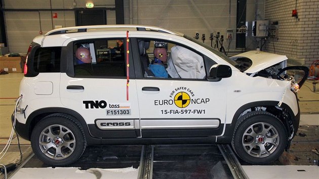 Fiat Panda Cross v nrazovch testech EuroNCAP