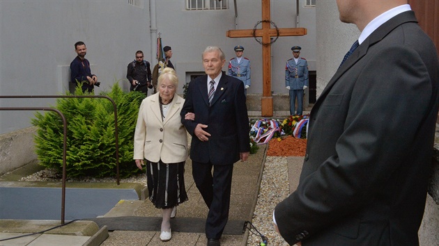 Památku obti politických proces Milady Horákové si lidé pipomnli ve vznici...