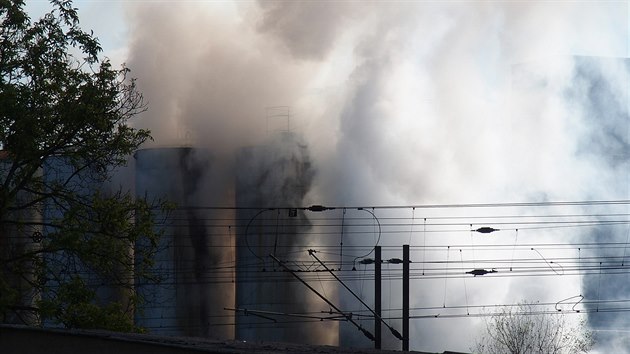 Hoc arel chemickho provozu Setuza v st nad Labem.