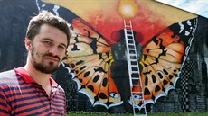 Graffiti Boom 2015. Ondřej Vyhnánek a rozdělaná exteriérová malba na stěně... Graffiti Boom 2015. Ondřej Vyhnánek a rozdělaná exteriérová malba na stěně...