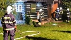 Příčina požáru roubenky se zatím vyšetřuje. Příčina požáru roubenky se zatím vyšetřuje.