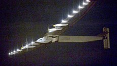 Solar Impulse 2 u japonského letit Nagoja (29. ervna 2015)