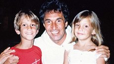 Bill Hudson s dcerou Kate a synem Oliverem