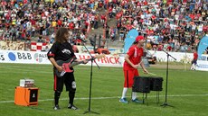 Petr vancara se na stadionu Za Luánkami louil s kariérou (27. ervna 2015).