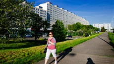 Dům v Zelenohorské ulici je se svou délkou 340 metrů pomyslným králem všech... Dům v Zelenohorské ulici je se svou délkou 340 metrů pomyslným králem všech...