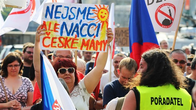 Demonstrace proti islmu na Palackho nmst v Praze. (30. 6. 2015)