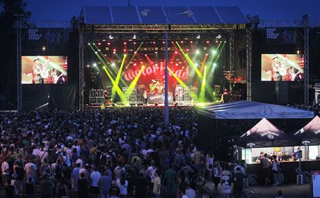 Hlavní hvzdou festivalu Rock for People v Plzni byla kapela Motörhead.
